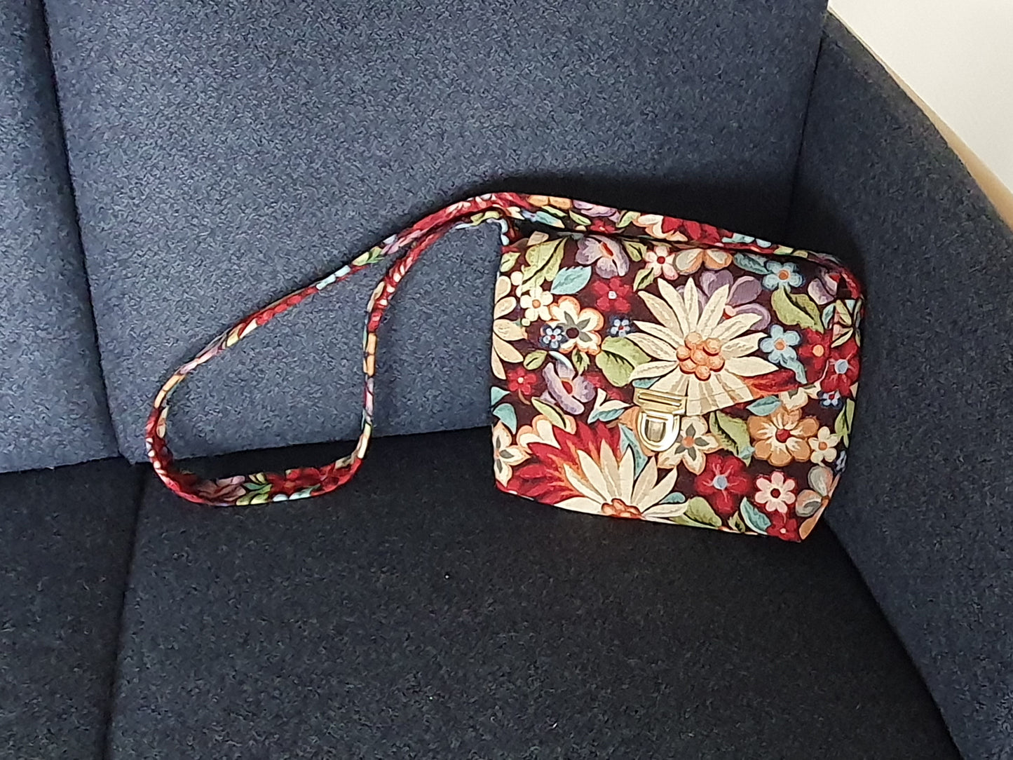 Shoulder bag: Wild Flowers