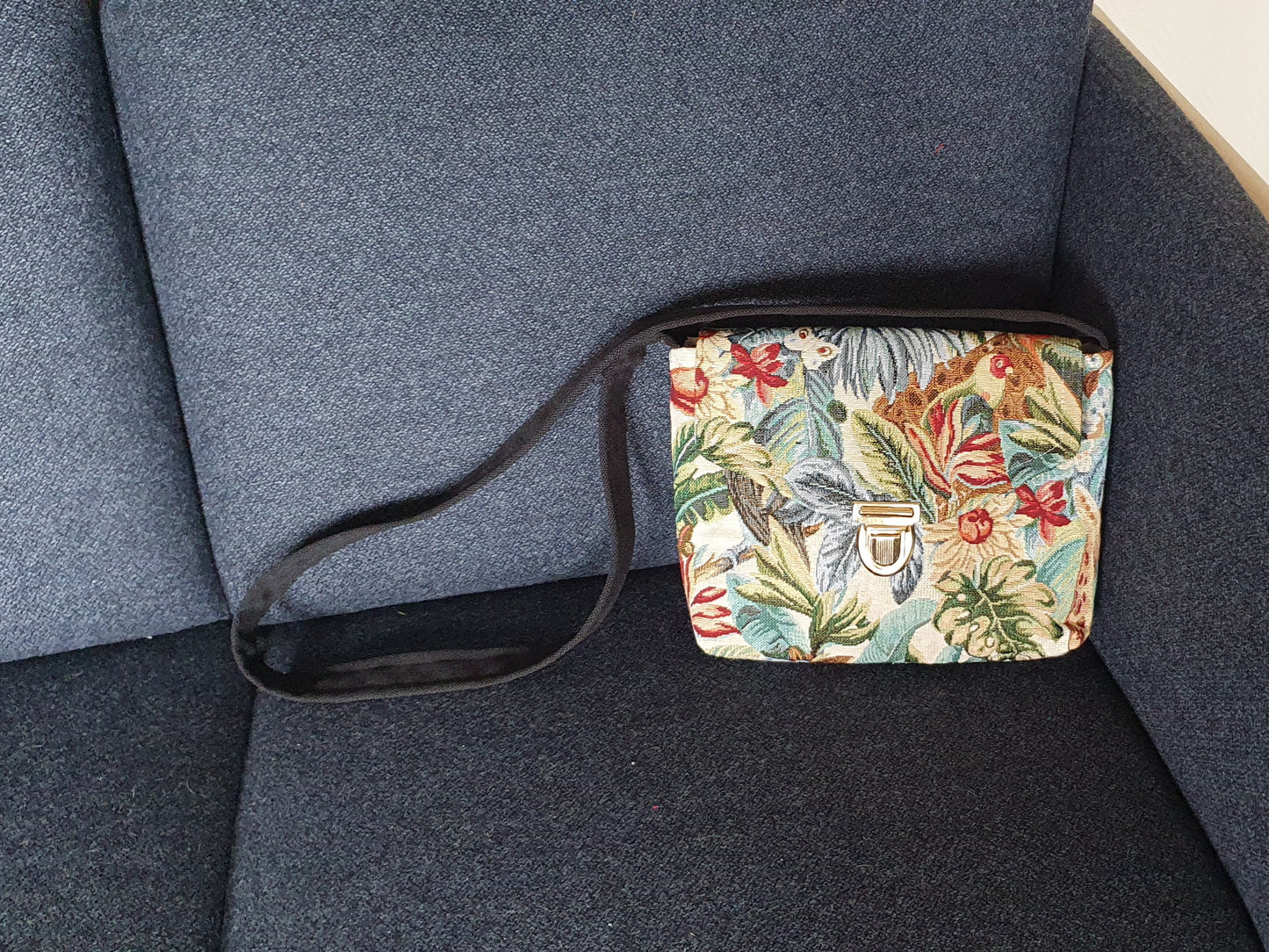 Shoulder Bag: Wild Animals