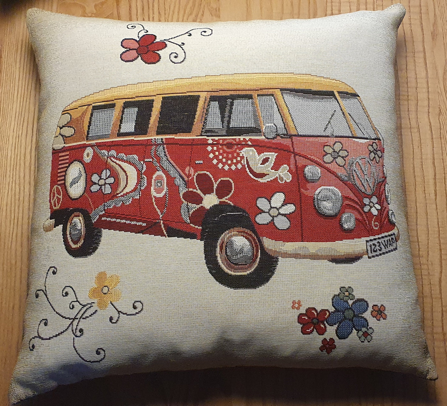 Large pillow with special motif: Volkswagen