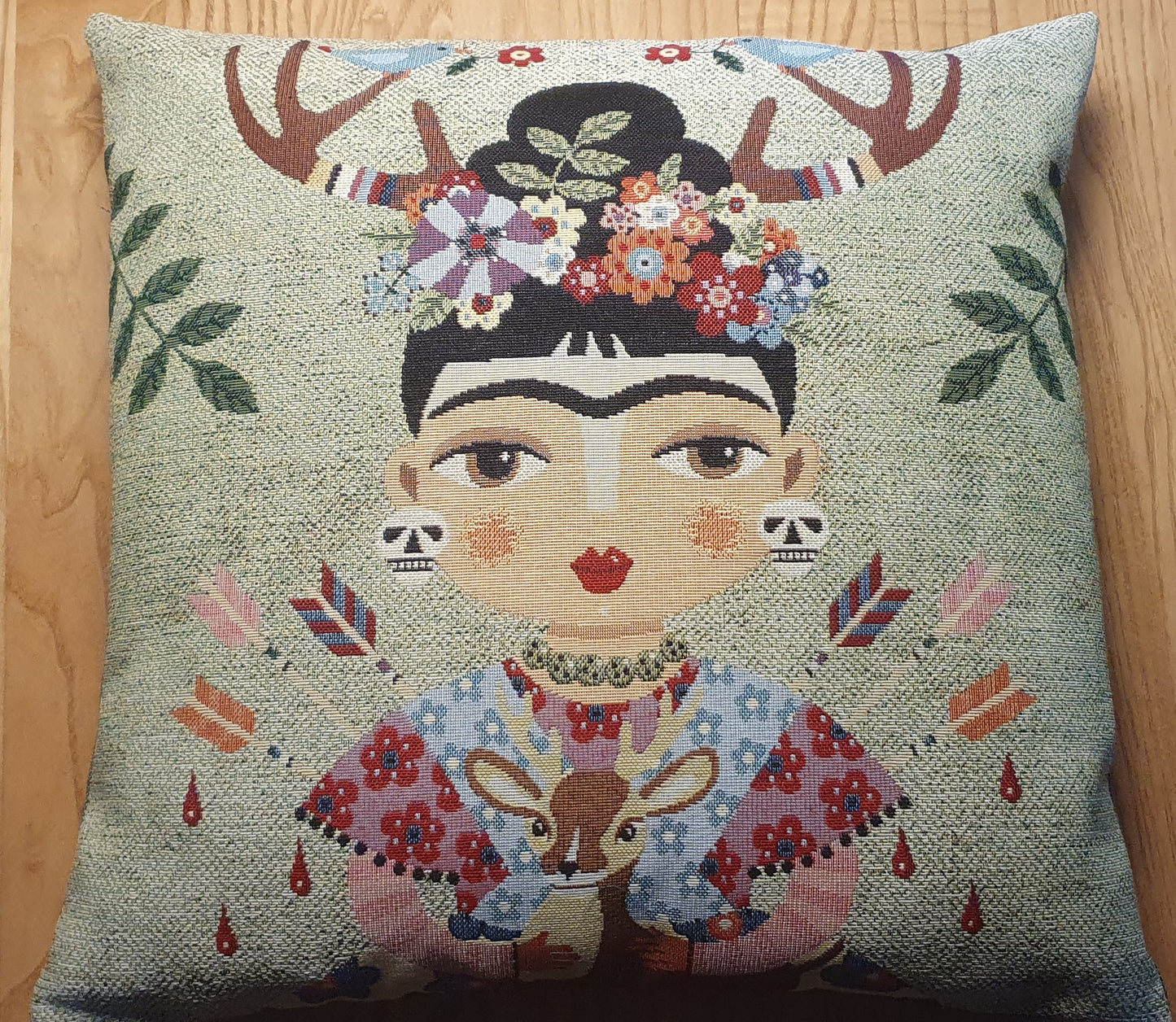 Large pillow with special motif: Deer Frida