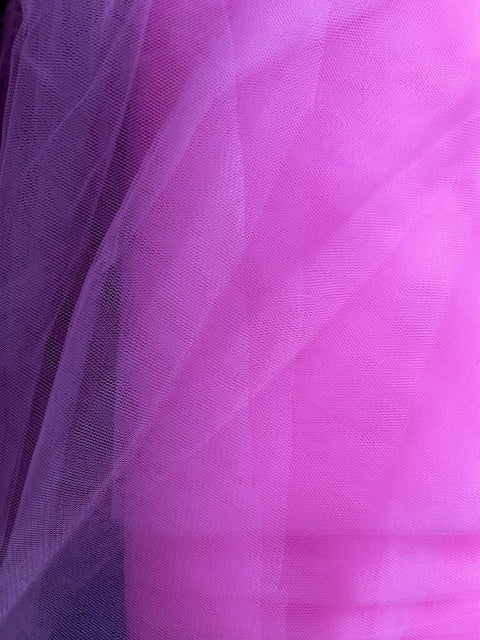 Lyserød tyl over 10 m